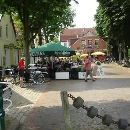 In Blandorf-wichte Mit Grossem Garten * Hage